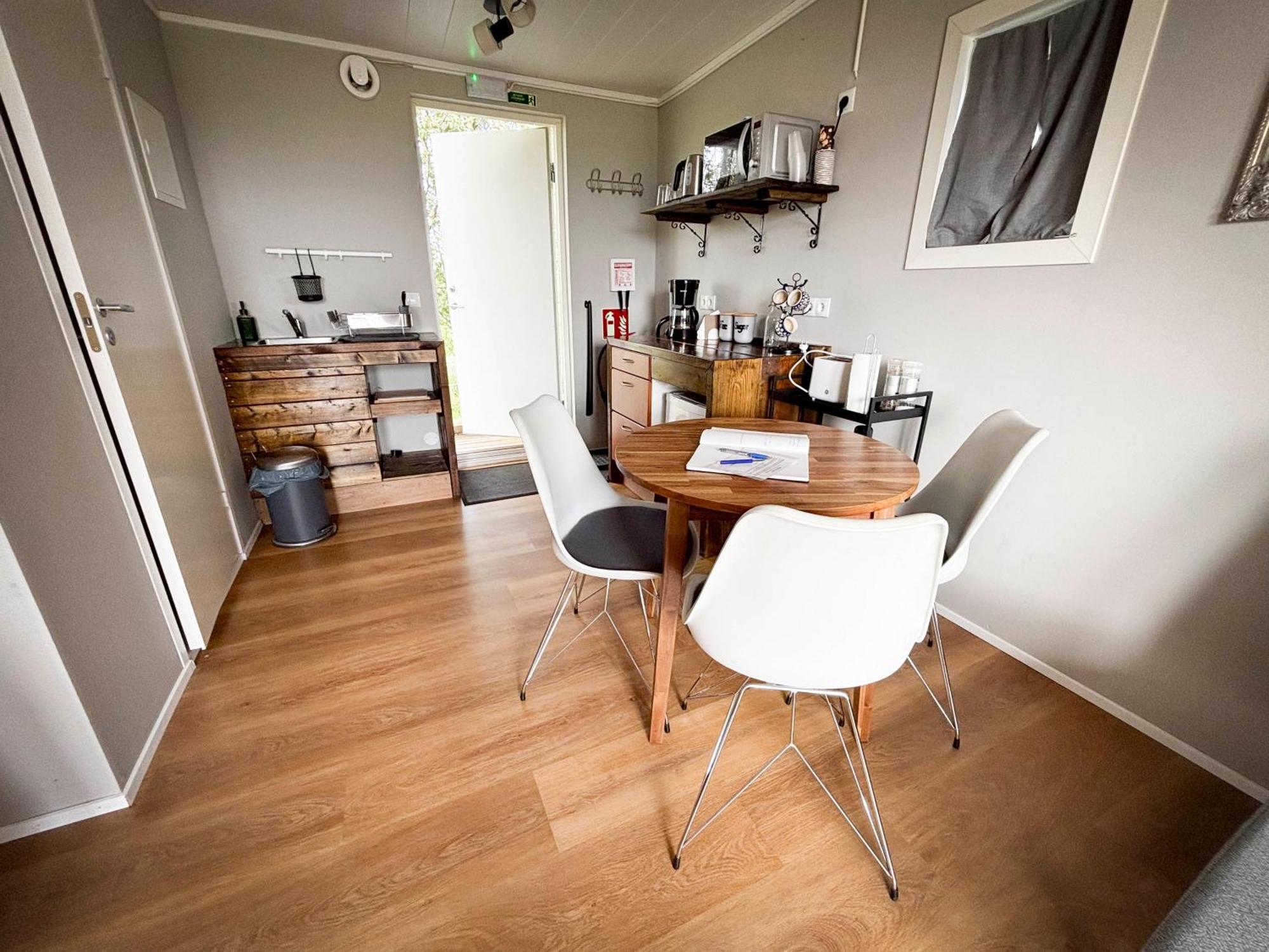 Ashamrar Apartment เฮลลา ภายนอก รูปภาพ